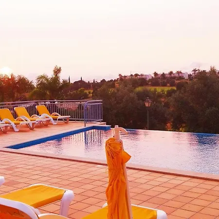 Algarver Iii- Vale Da Pinta Golf Apartment, Swim Pool, Near Water Park And Beaches