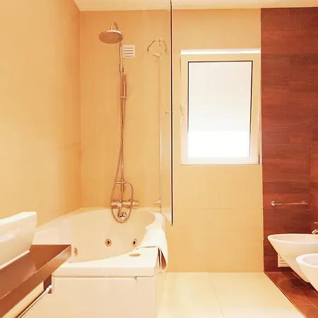 Algarver Iii- Vale Da Pinta Golf Apartment, Swim Pool, Near Water Park And Beaches * Lagoa