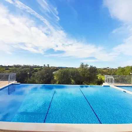 Апартаменты Algarver Iii- Vale Da Pinta Golf Apartment, Swim Pool, Near Water Park And Beaches
